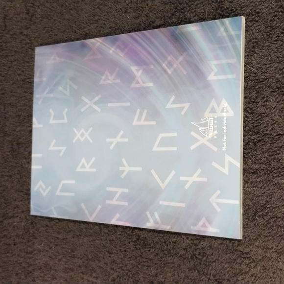 A Practical Guide To Rune Magic – Enchanted Rune Set - Picture 5 of 8